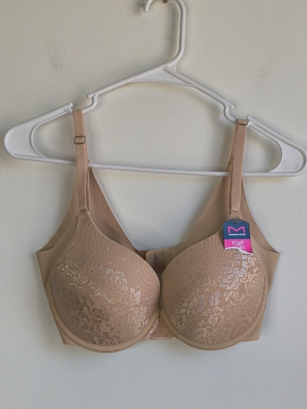 Maidenform Beige Lace Underwire Bra